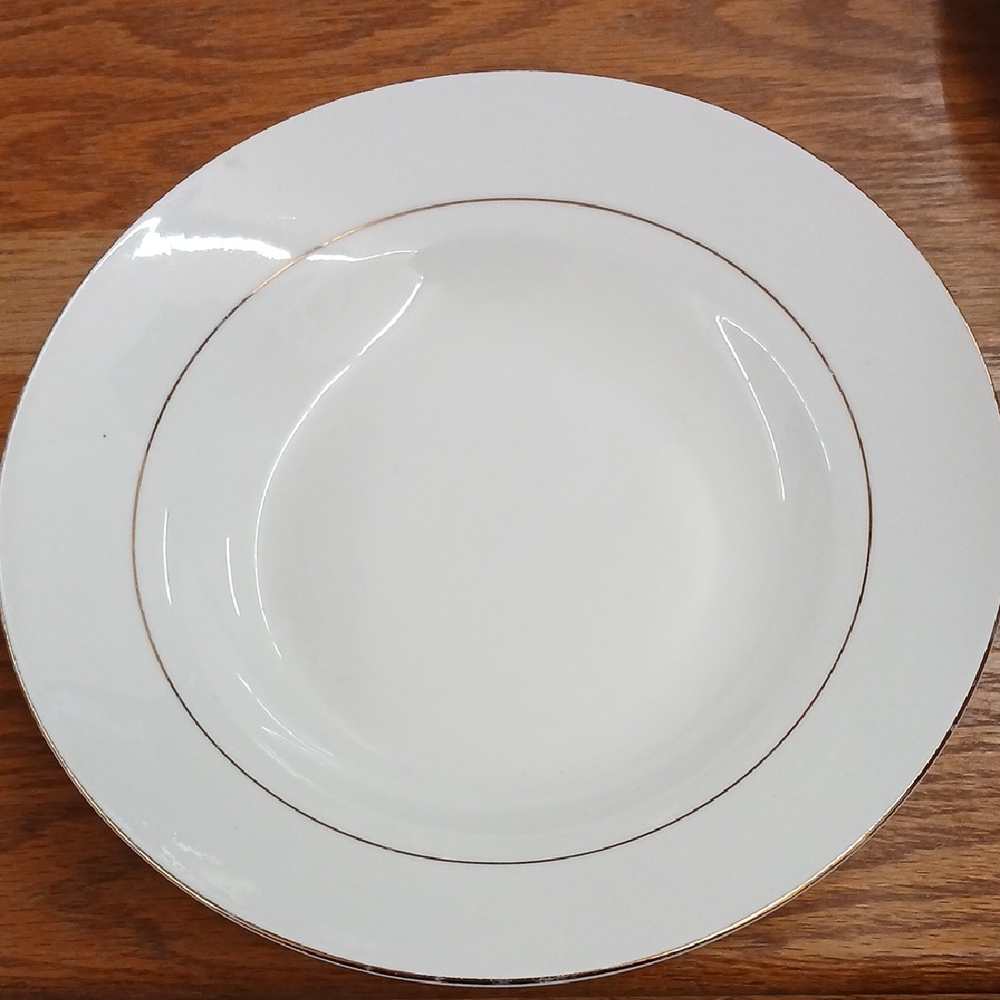 Majestic White Dinner Bowl  with Gold Accent 7 1/2 Inches Set Of 2